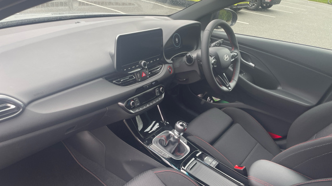 Hyundai i30 1.5T GDi 48v Hybrid N Line 5dr Petrol Hatchback - Image 9